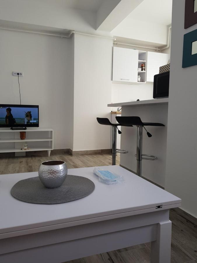 Moni Apartment 那沃达利 外观 照片